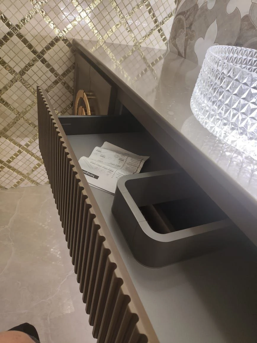 Столик в ванную